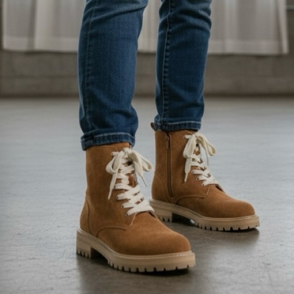 NIB Oasis Society Vegan Suede Lace Up Moto Boots